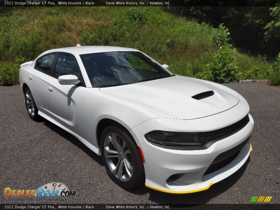 Front 3/4 View of 2022 Dodge Charger GT Plus Photo #4