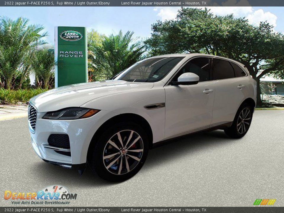 Front 3/4 View of 2022 Jaguar F-PACE P250 S Photo #1