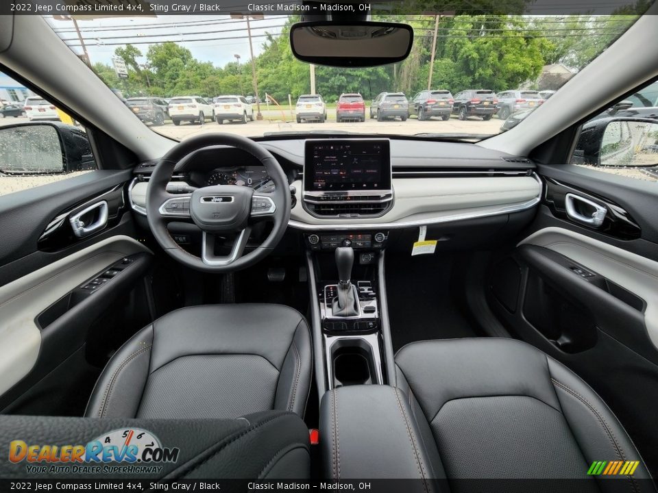 2022 Jeep Compass Limited 4x4 Sting Gray / Black Photo #4