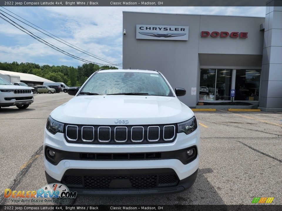2022 Jeep Compass Latitude 4x4 Bright White / Black Photo #7