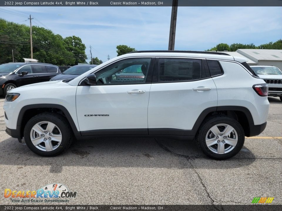 2022 Jeep Compass Latitude 4x4 Bright White / Black Photo #8