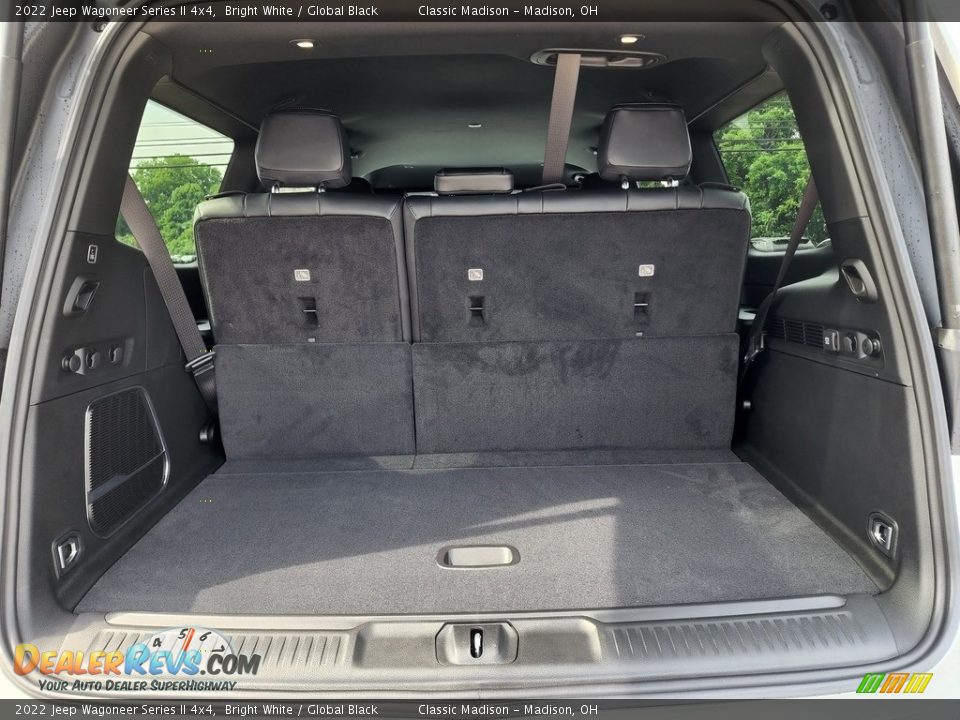 2022 Jeep Wagoneer Series II 4x4 Bright White / Global Black Photo #12