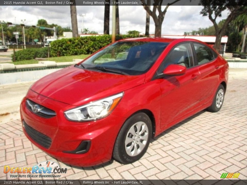 Front 3/4 View of 2015 Hyundai Accent GLS Photo #1