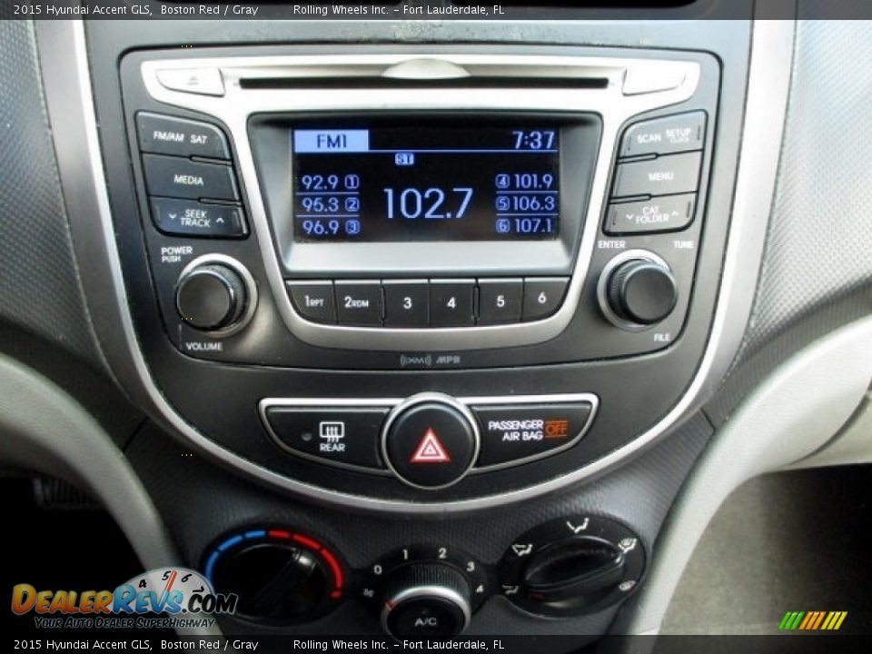 Controls of 2015 Hyundai Accent GLS Photo #20