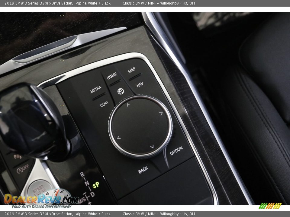 Controls of 2019 BMW 3 Series 330i xDrive Sedan Photo #15