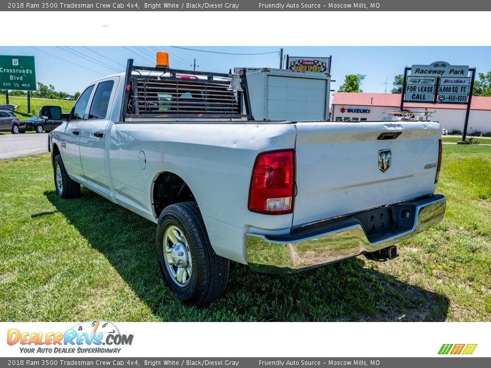 2018 Ram 3500 Tradesman Crew Cab 4x4 Bright White / Black/Diesel Gray Photo #6