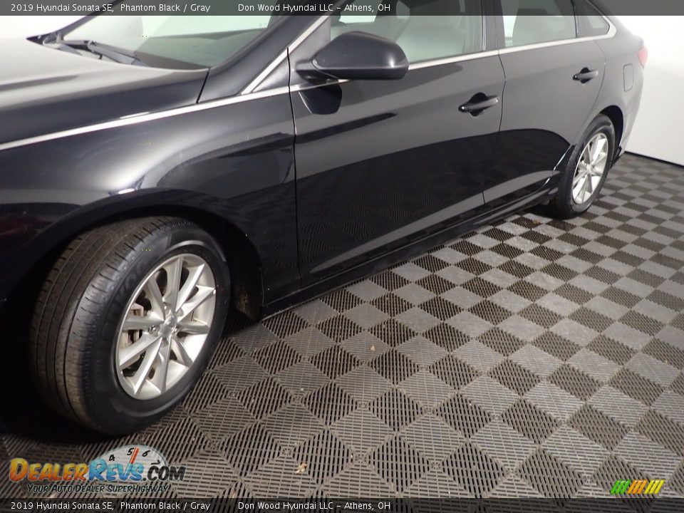 2019 Hyundai Sonata SE Phantom Black / Gray Photo #10