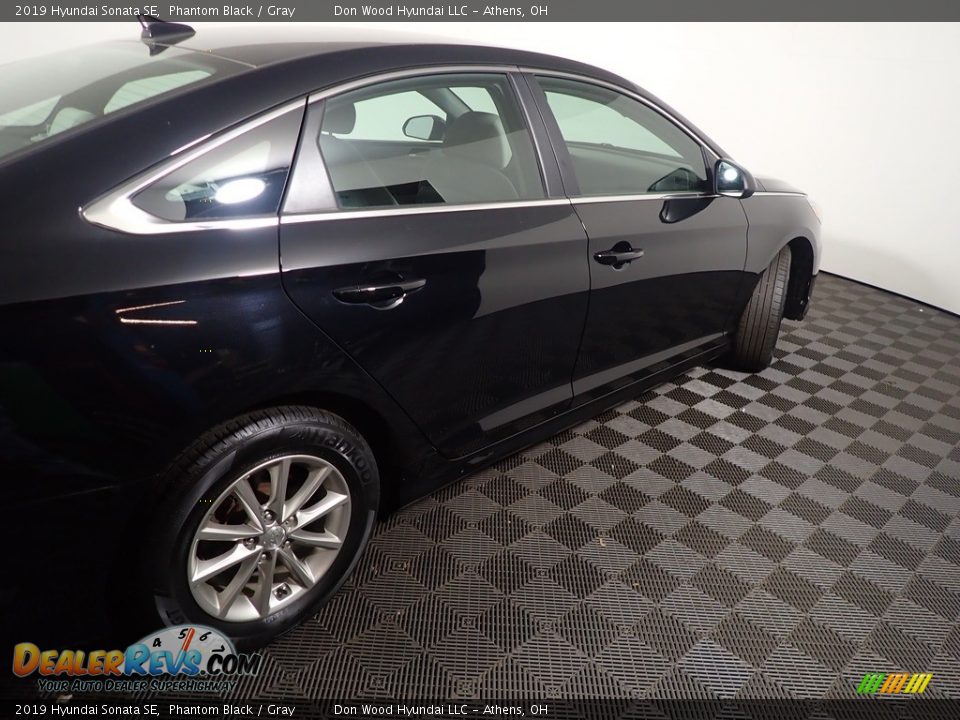 2019 Hyundai Sonata SE Phantom Black / Gray Photo #19