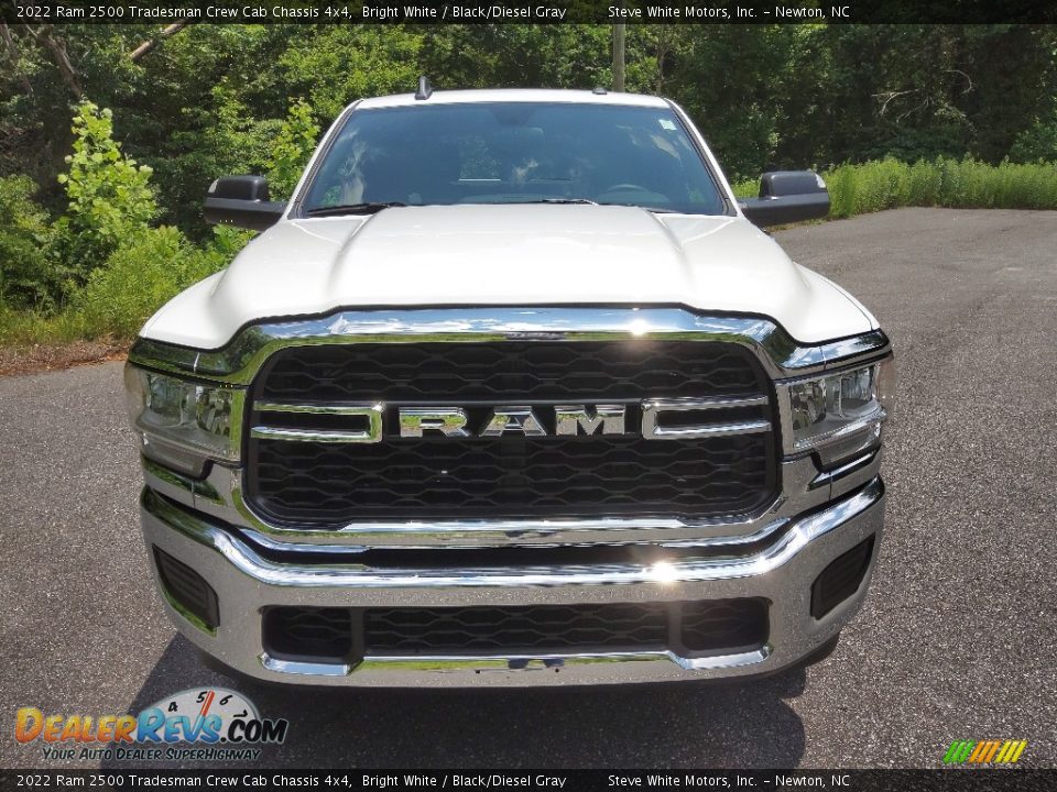 2022 Ram 2500 Tradesman Crew Cab Chassis 4x4 Bright White / Black/Diesel Gray Photo #3