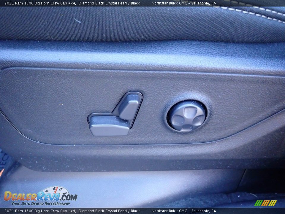 2021 Ram 1500 Big Horn Crew Cab 4x4 Diamond Black Crystal Pearl / Black Photo #21