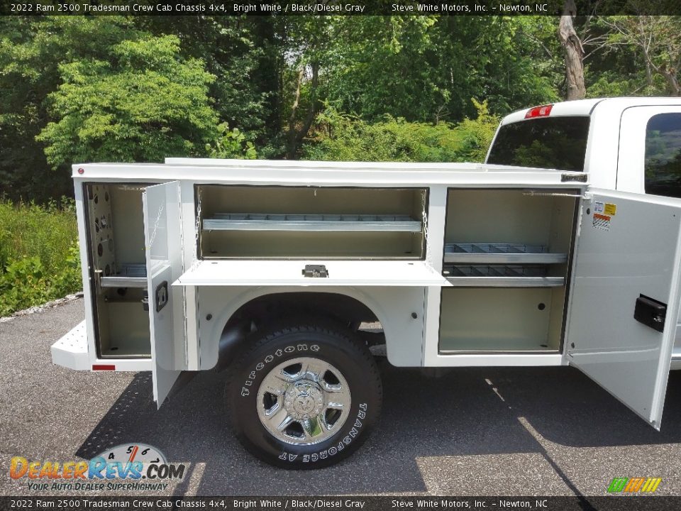 2022 Ram 2500 Tradesman Crew Cab Chassis 4x4 Bright White / Black/Diesel Gray Photo #7