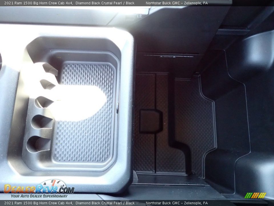 2021 Ram 1500 Big Horn Crew Cab 4x4 Diamond Black Crystal Pearl / Black Photo #28