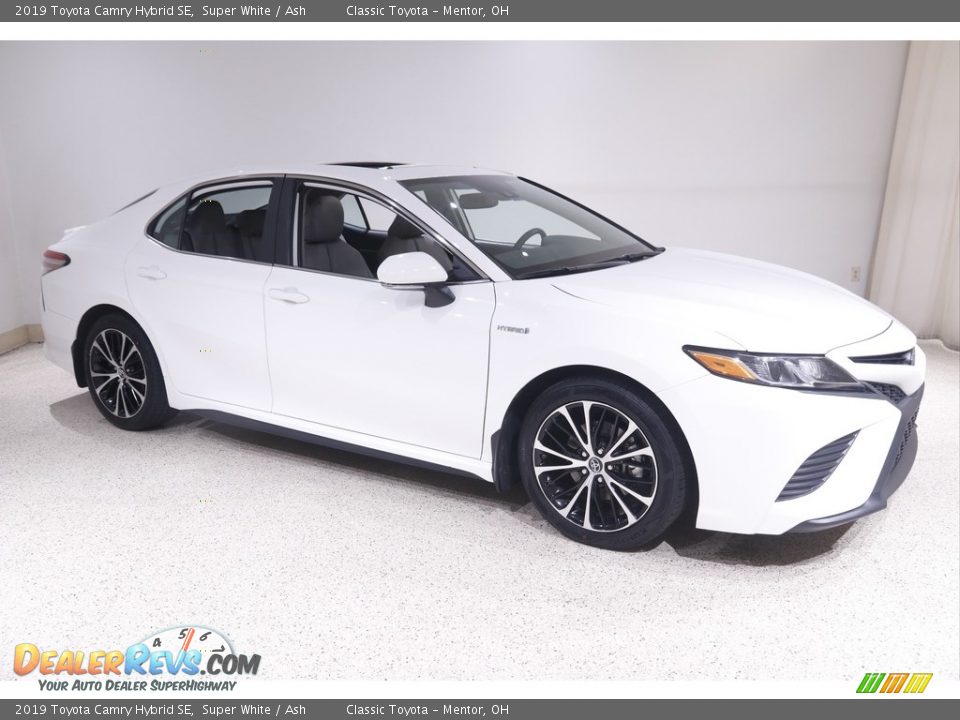 2019 Toyota Camry Hybrid SE Super White / Ash Photo #1