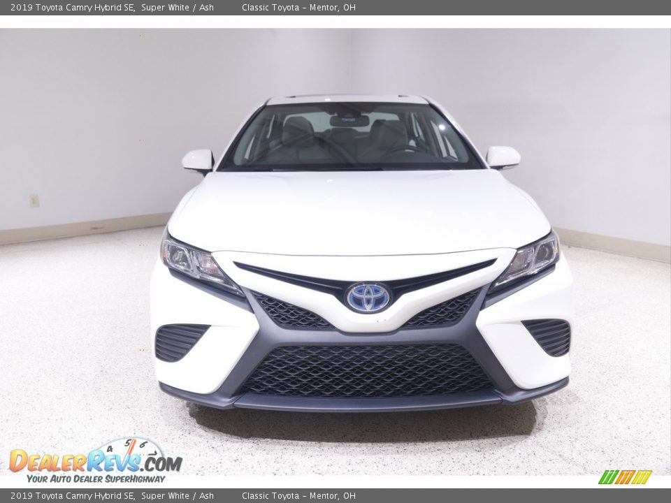 2019 Toyota Camry Hybrid SE Super White / Ash Photo #2