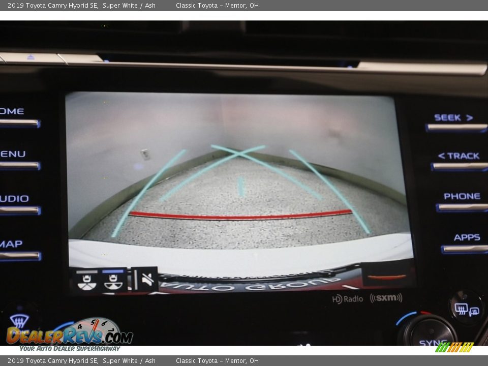 2019 Toyota Camry Hybrid SE Super White / Ash Photo #11