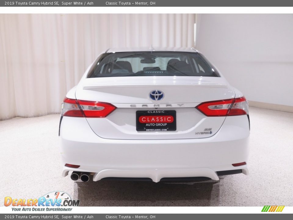 2019 Toyota Camry Hybrid SE Super White / Ash Photo #17