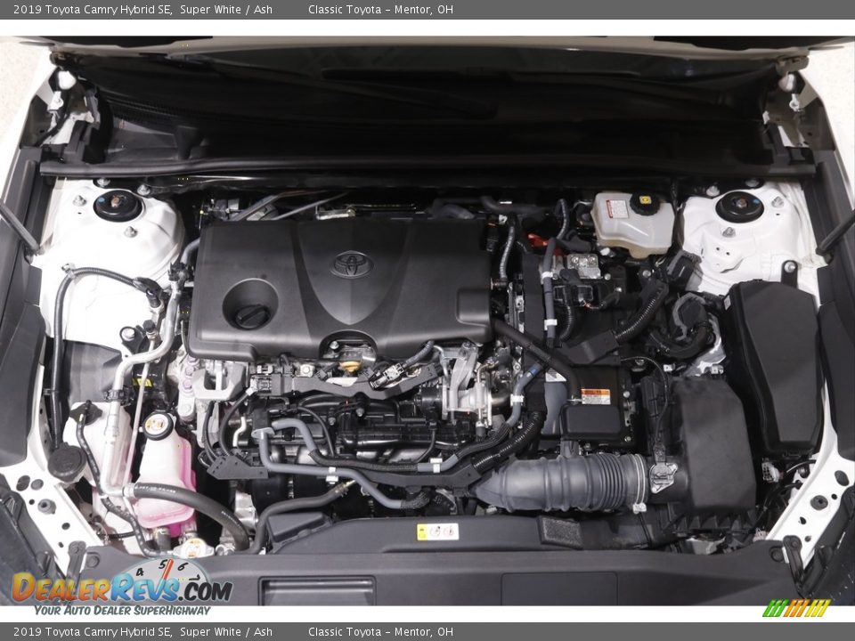 2019 Toyota Camry Hybrid SE Super White / Ash Photo #18