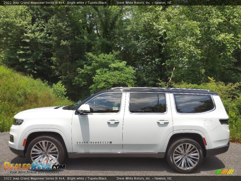 Bright white 2022 Jeep Grand Wagoneer Series III 4x4 Photo #1