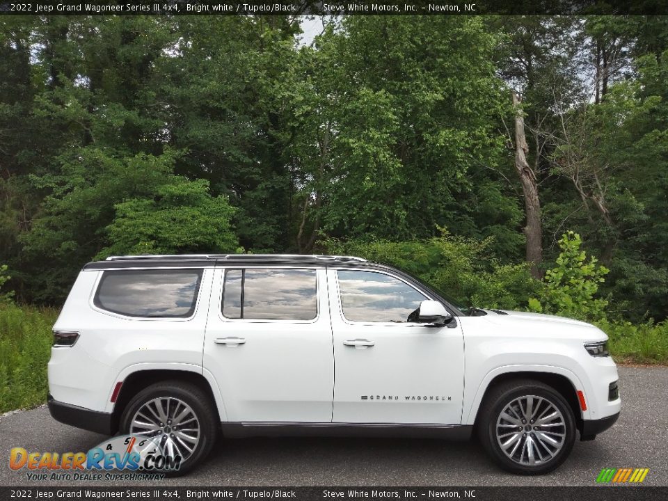 Bright white 2022 Jeep Grand Wagoneer Series III 4x4 Photo #5