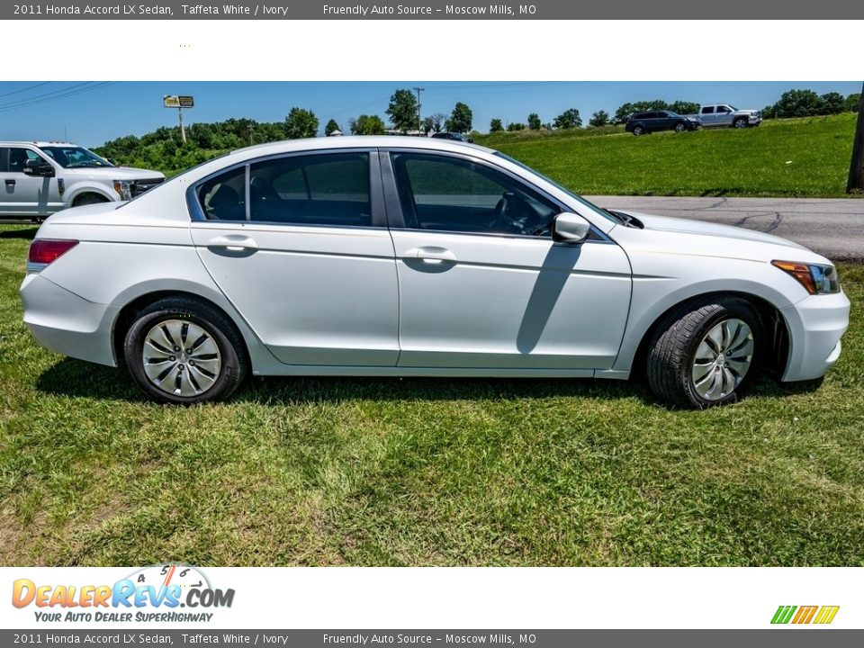 2011 Honda Accord LX Sedan Taffeta White / Ivory Photo #3