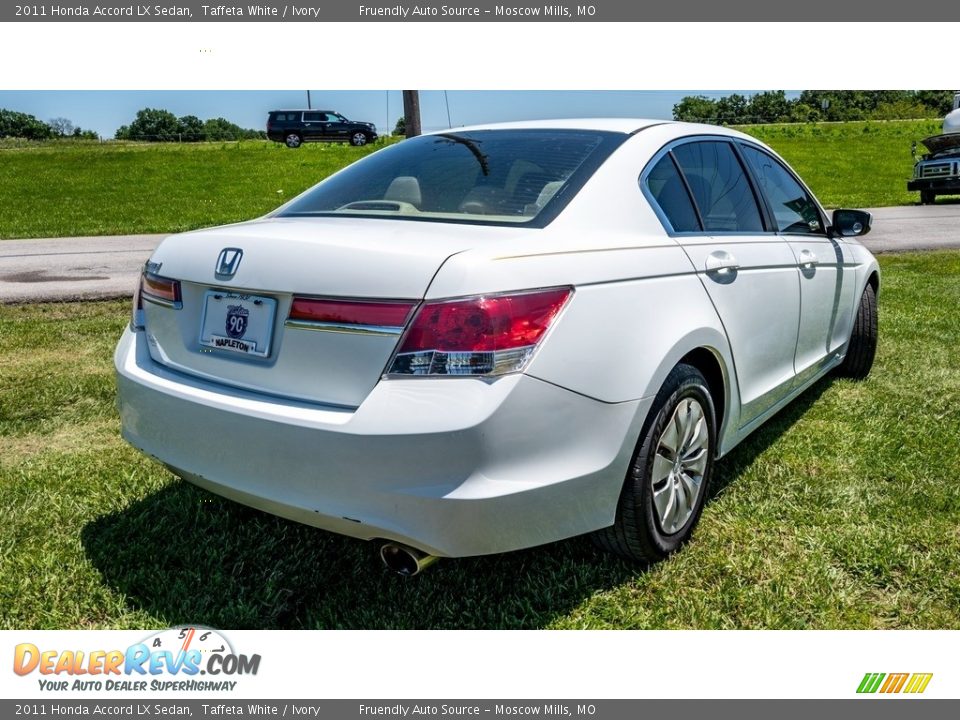 2011 Honda Accord LX Sedan Taffeta White / Ivory Photo #4