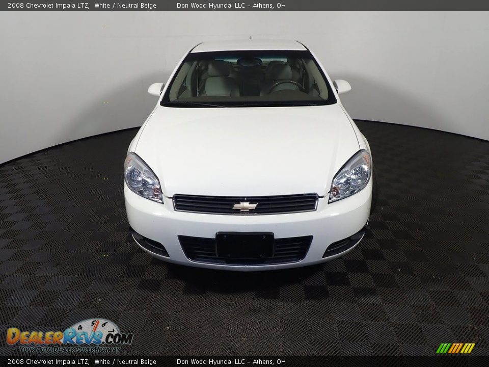 2008 Chevrolet Impala LTZ White / Neutral Beige Photo #4
