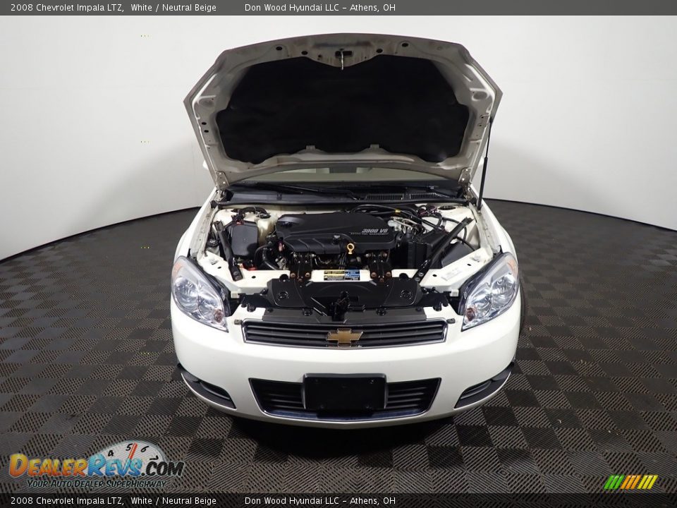 2008 Chevrolet Impala LTZ White / Neutral Beige Photo #5