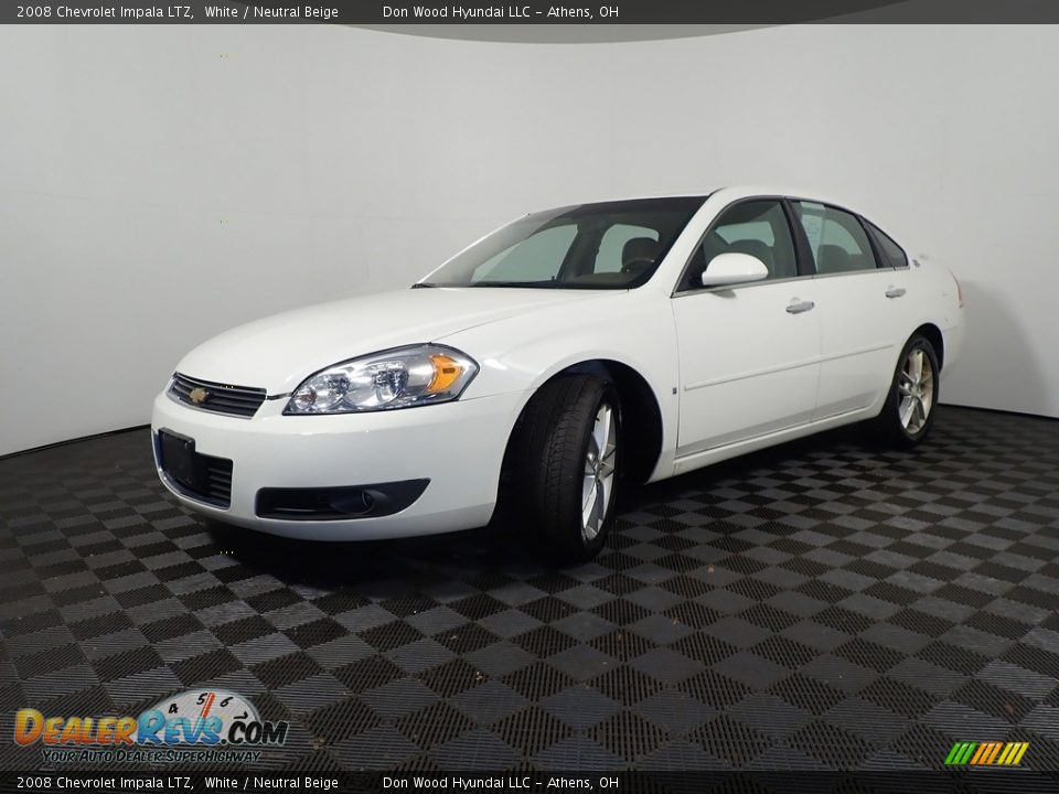 2008 Chevrolet Impala LTZ White / Neutral Beige Photo #7