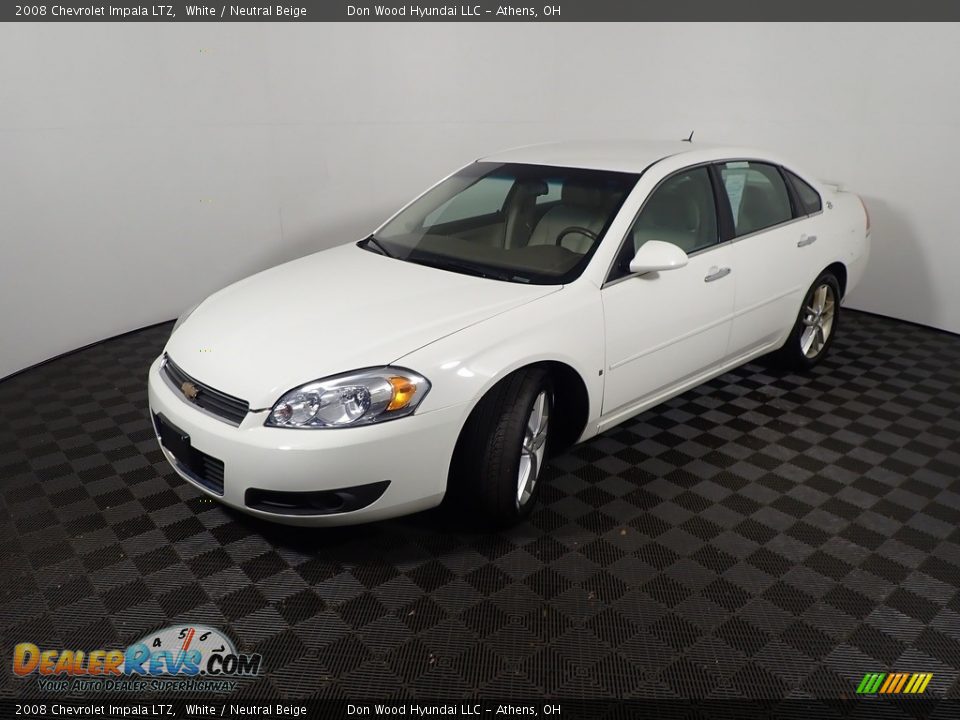 2008 Chevrolet Impala LTZ White / Neutral Beige Photo #8