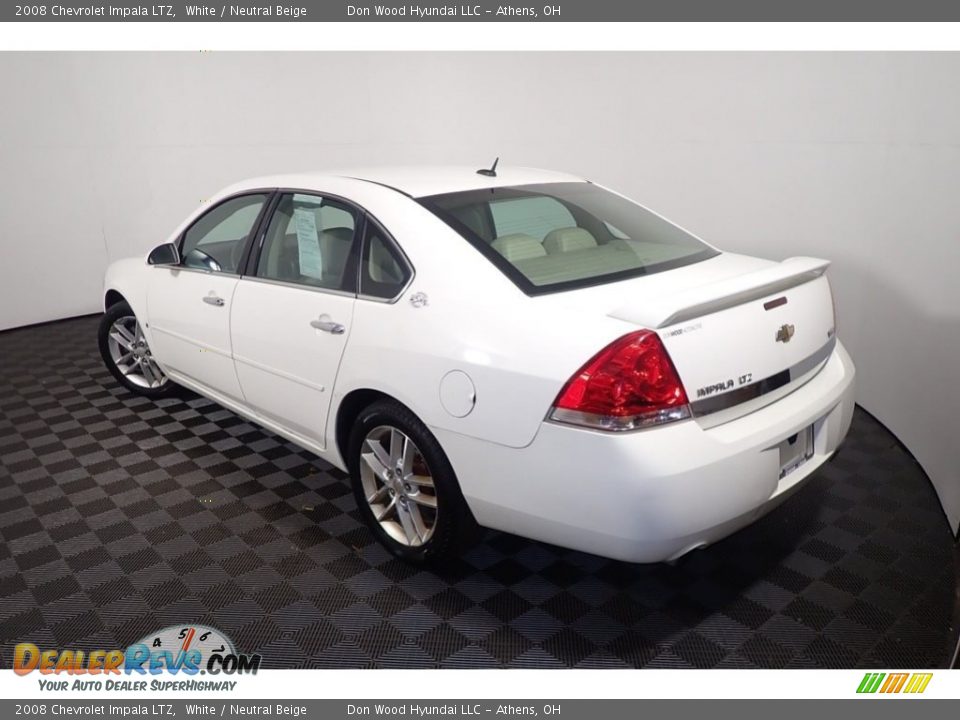 2008 Chevrolet Impala LTZ White / Neutral Beige Photo #10