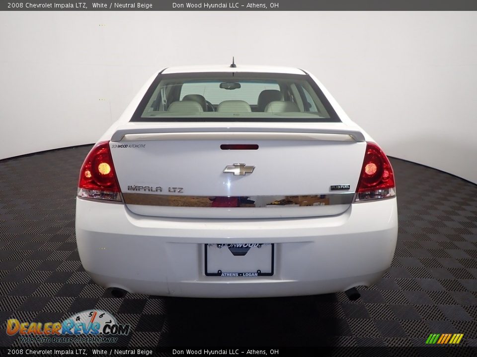 2008 Chevrolet Impala LTZ White / Neutral Beige Photo #11