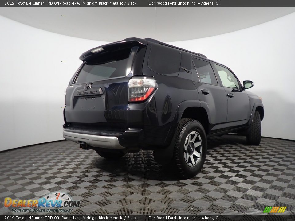 2019 Toyota 4Runner TRD Off-Road 4x4 Midnight Black metallic / Black Photo #18
