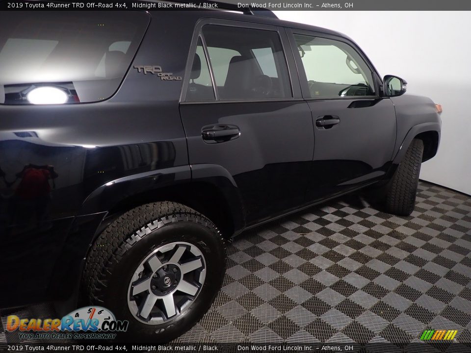 2019 Toyota 4Runner TRD Off-Road 4x4 Midnight Black metallic / Black Photo #21