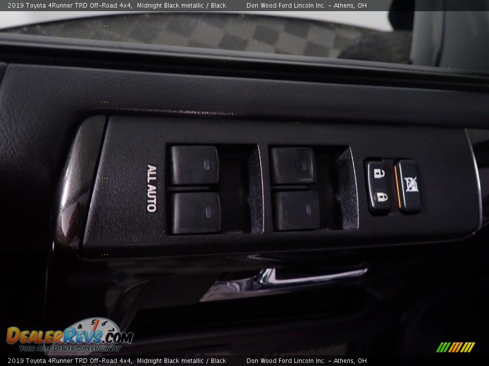 2019 Toyota 4Runner TRD Off-Road 4x4 Midnight Black metallic / Black Photo #23