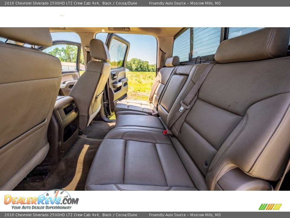 Rear Seat of 2016 Chevrolet Silverado 2500HD LTZ Crew Cab 4x4 Photo #20