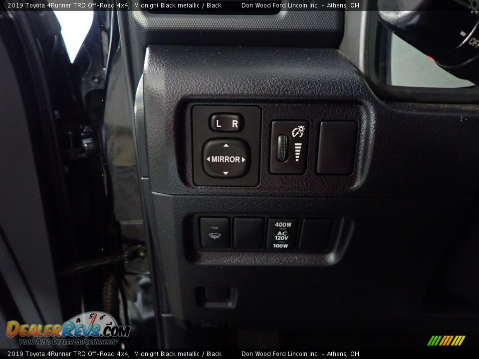 2019 Toyota 4Runner TRD Off-Road 4x4 Midnight Black metallic / Black Photo #33