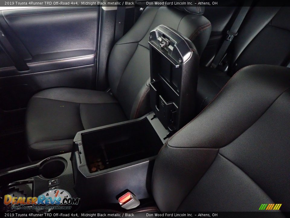 2019 Toyota 4Runner TRD Off-Road 4x4 Midnight Black metallic / Black Photo #35