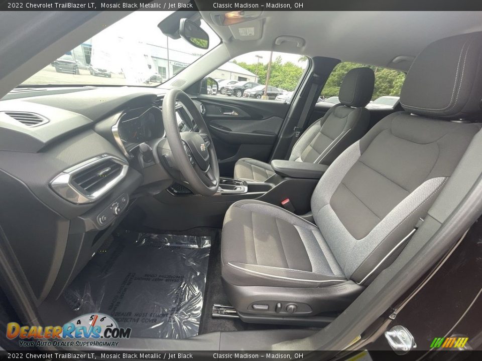 Front Seat of 2022 Chevrolet TrailBlazer LT Photo #6