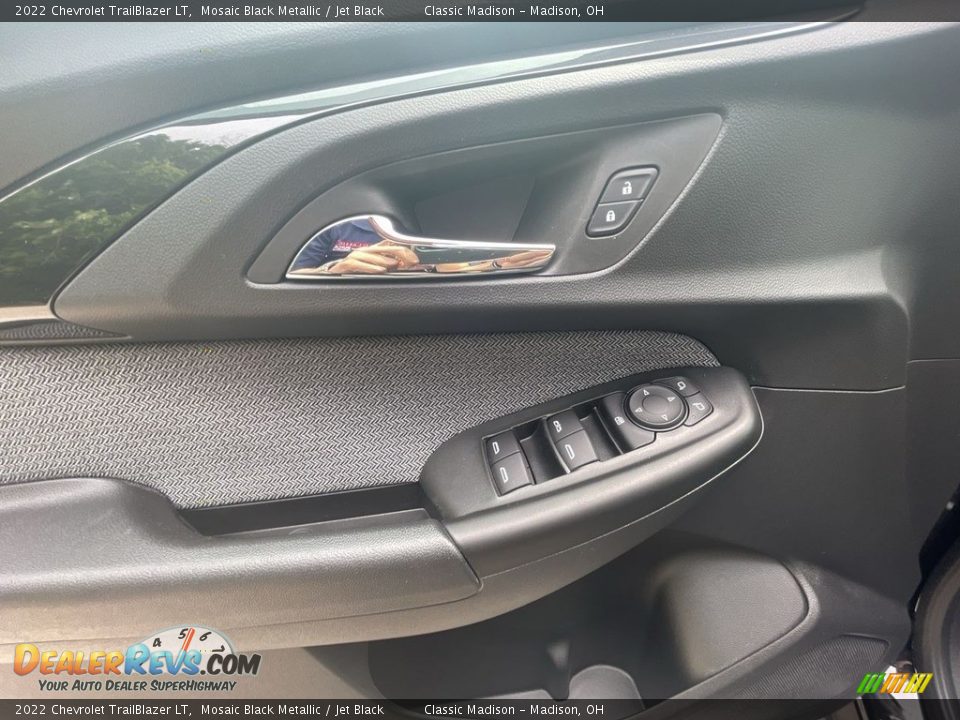 2022 Chevrolet TrailBlazer LT Mosaic Black Metallic / Jet Black Photo #8