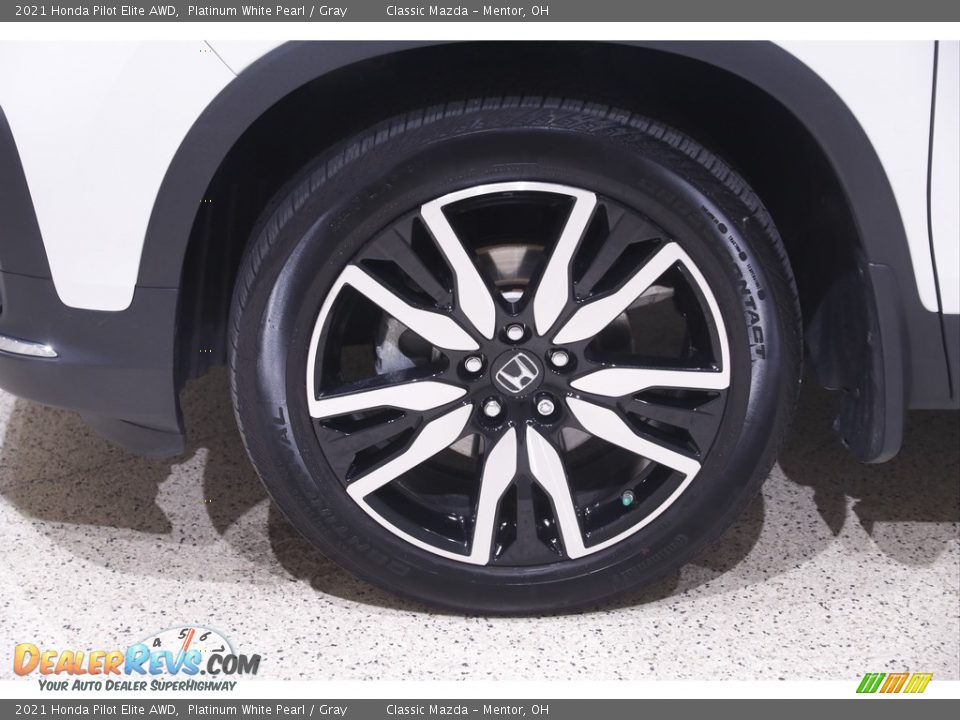 2021 Honda Pilot Elite AWD Platinum White Pearl / Gray Photo #23