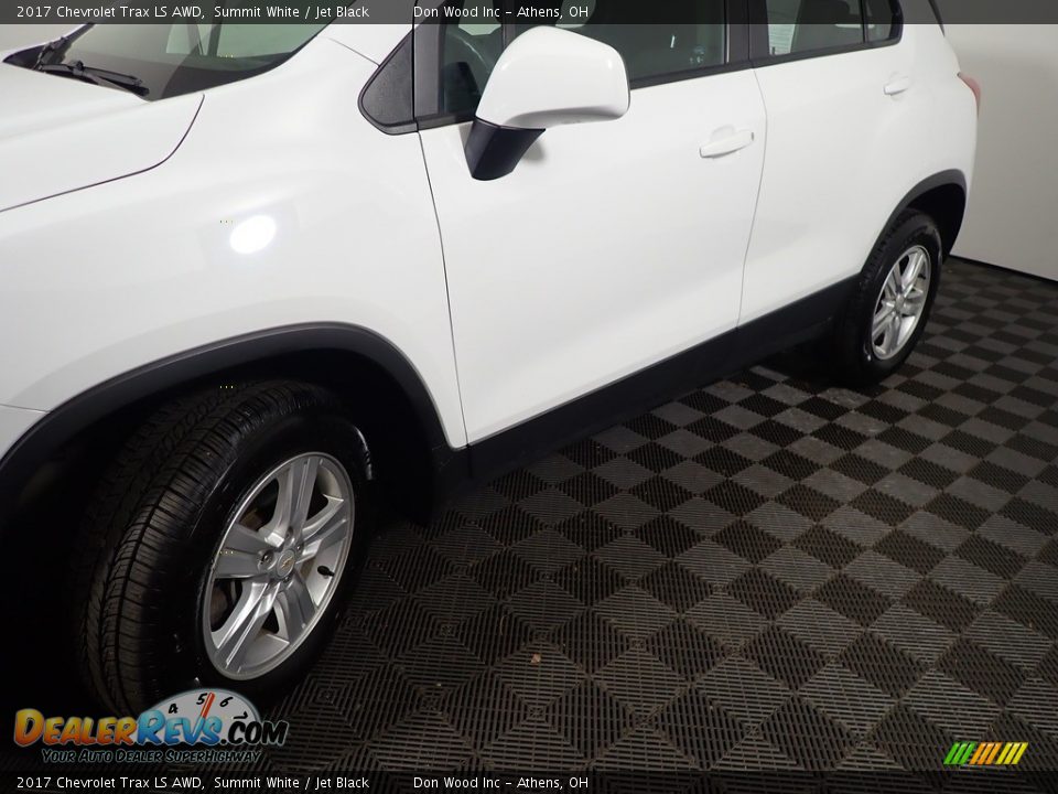 2017 Chevrolet Trax LS AWD Summit White / Jet Black Photo #10
