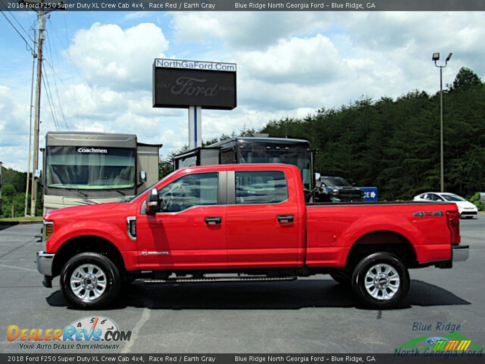 2018 Ford F250 Super Duty XL Crew Cab 4x4 Race Red / Earth Gray Photo #2