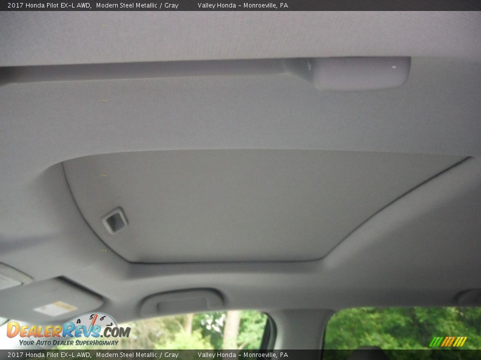 2017 Honda Pilot EX-L AWD Modern Steel Metallic / Gray Photo #12