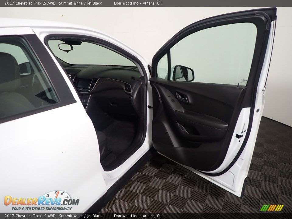 2017 Chevrolet Trax LS AWD Summit White / Jet Black Photo #36