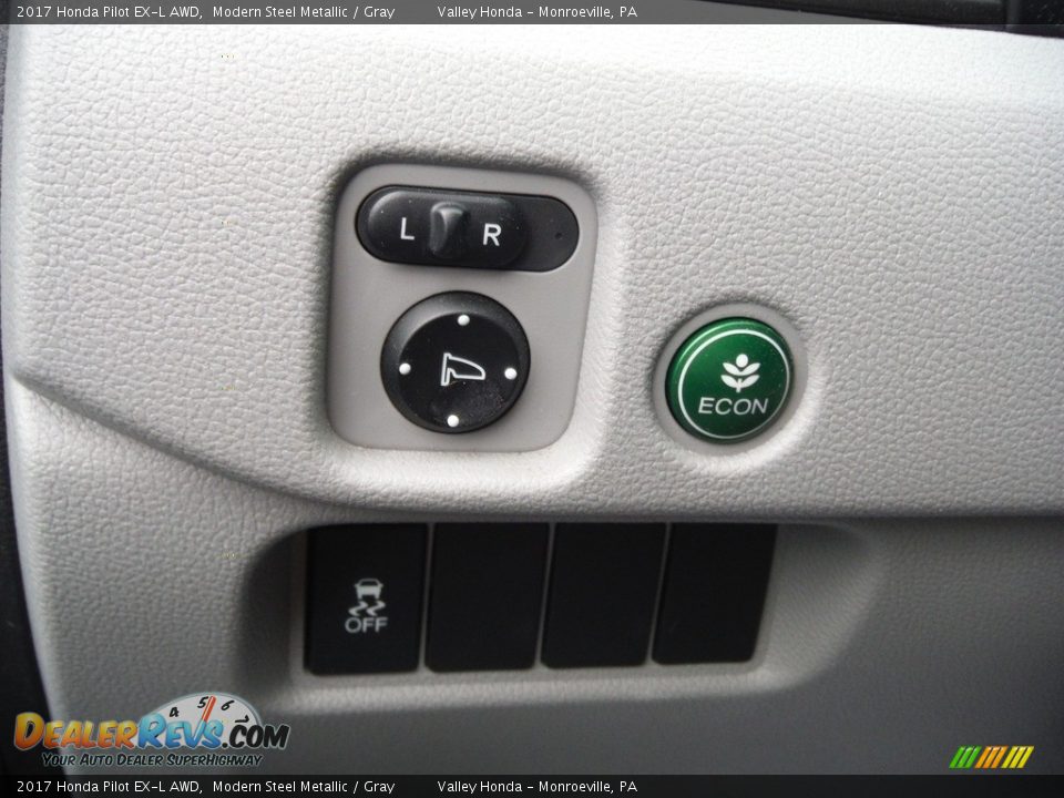 2017 Honda Pilot EX-L AWD Modern Steel Metallic / Gray Photo #15