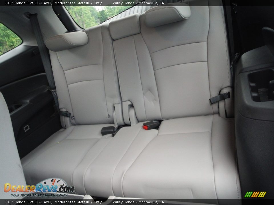 2017 Honda Pilot EX-L AWD Modern Steel Metallic / Gray Photo #20