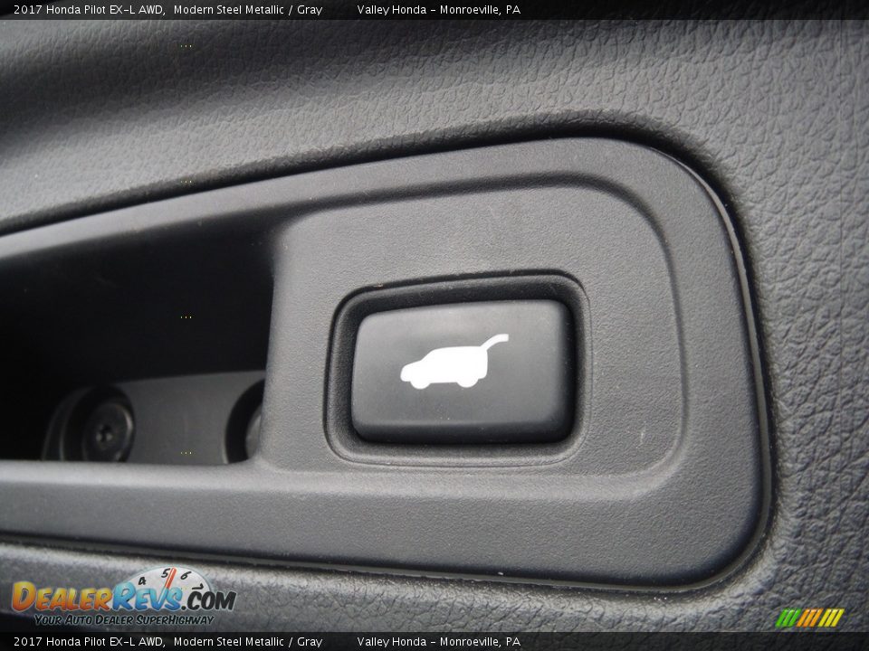 2017 Honda Pilot EX-L AWD Modern Steel Metallic / Gray Photo #22