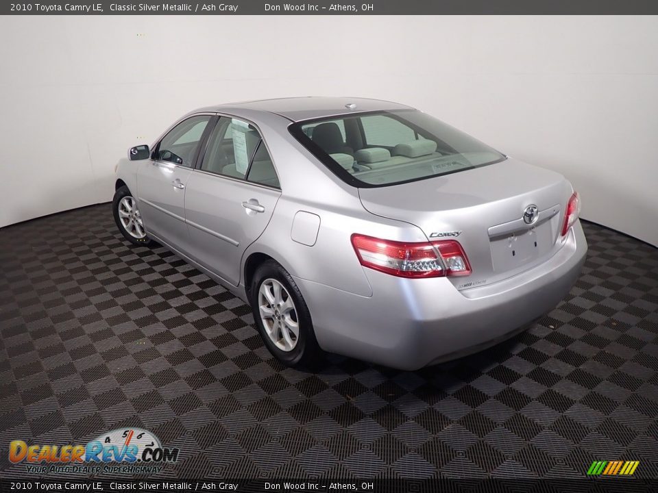 2010 Toyota Camry LE Classic Silver Metallic / Ash Gray Photo #10