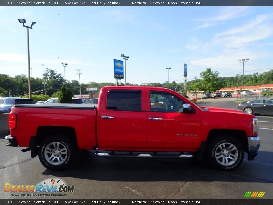 2016 Chevrolet Silverado 1500 LT Crew Cab 4x4 Red Hot / Jet Black Photo #9