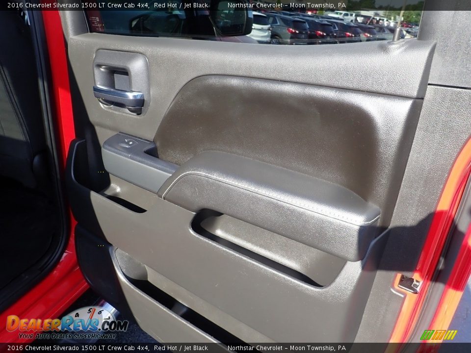 2016 Chevrolet Silverado 1500 LT Crew Cab 4x4 Red Hot / Jet Black Photo #19